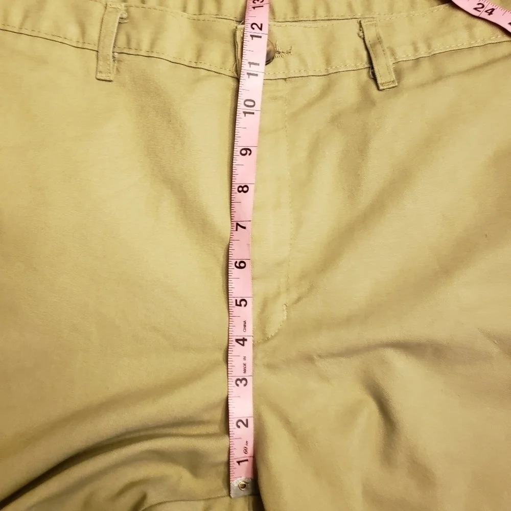 Dickies Utility Shorts Khaki 38x14.5 EUC
